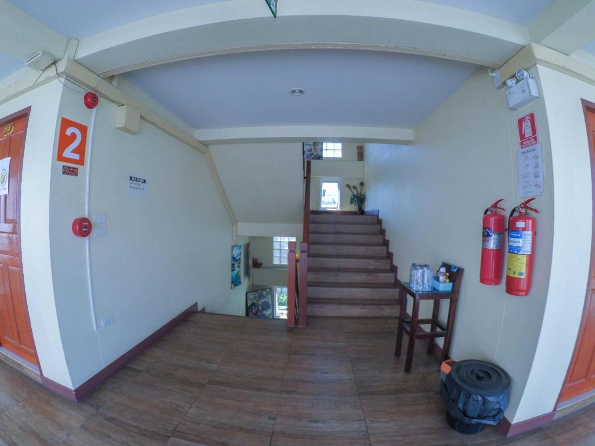 Pudsadee Hotel チエンマイ エクステリア 写真